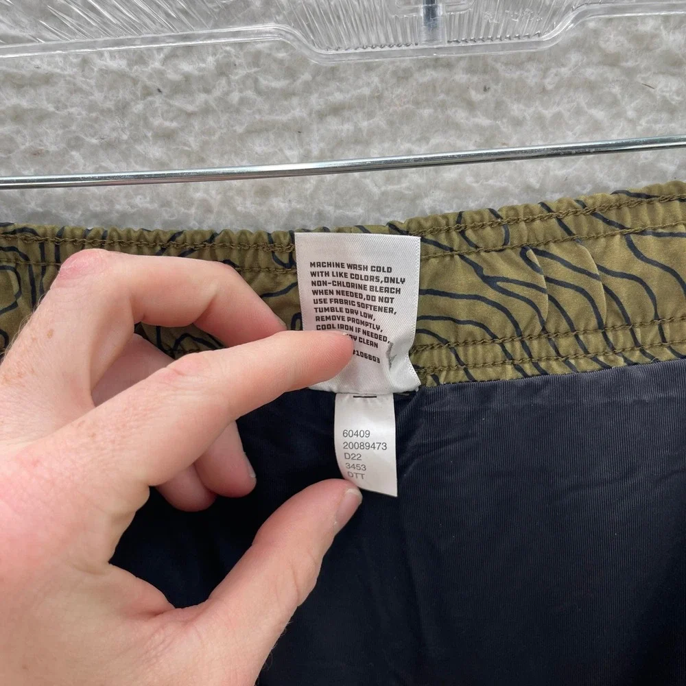 Alaskan Hardgear seen item